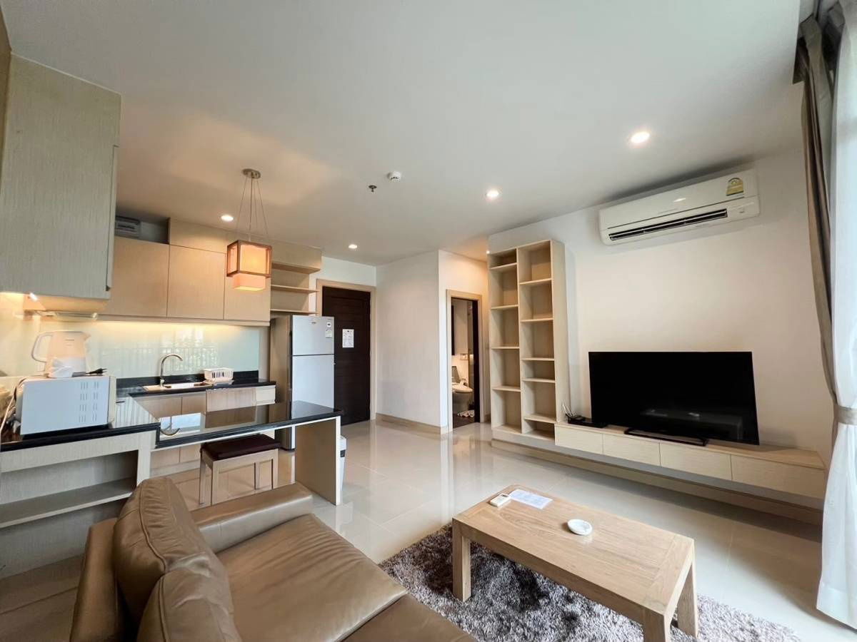 UK01-127 UK01-127 For rent Suntara Condo Sriracha, luxury condo in the heart of Sriracha : 1 bedroom, size 46 sq m. 29,000 baht/month.