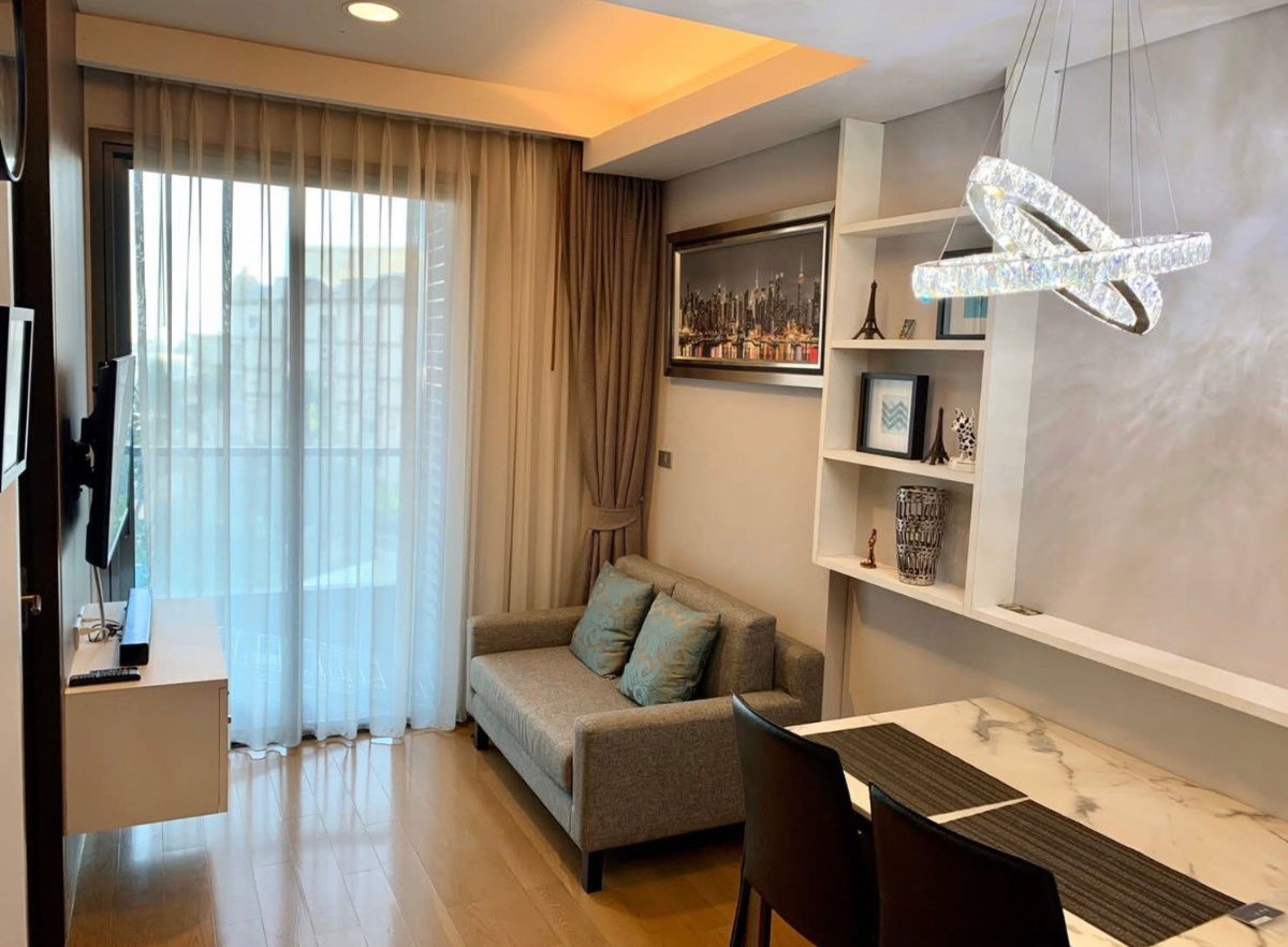 The Lumpini                      24