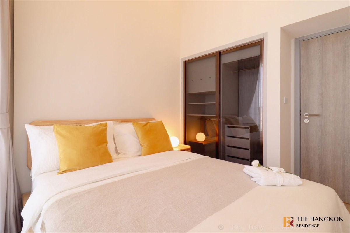 SOHO Bangkok Ratchada, near MRT Huai Khwang