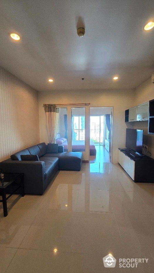 1-BR Condo at The Complete Rajprarop near ARL Ratchaprarop (ID 2083571)