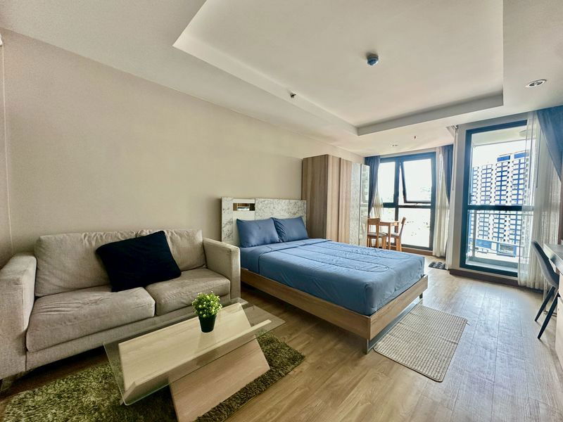 Ladda Plus Condo Sriracha for rent, cheap price, great value, beautiful room, fully furnished,  move in Ready