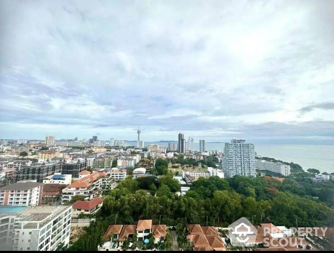 1-BR Condo at The Peak Towers close to Phratamnak (ID 1518293)