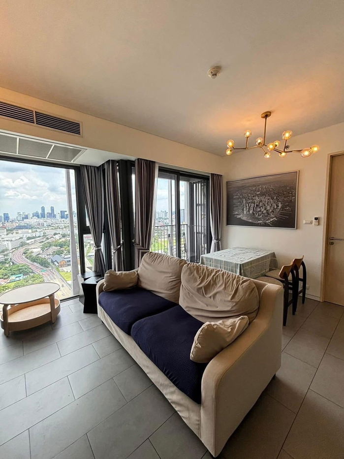 สยามมีส ราชครู