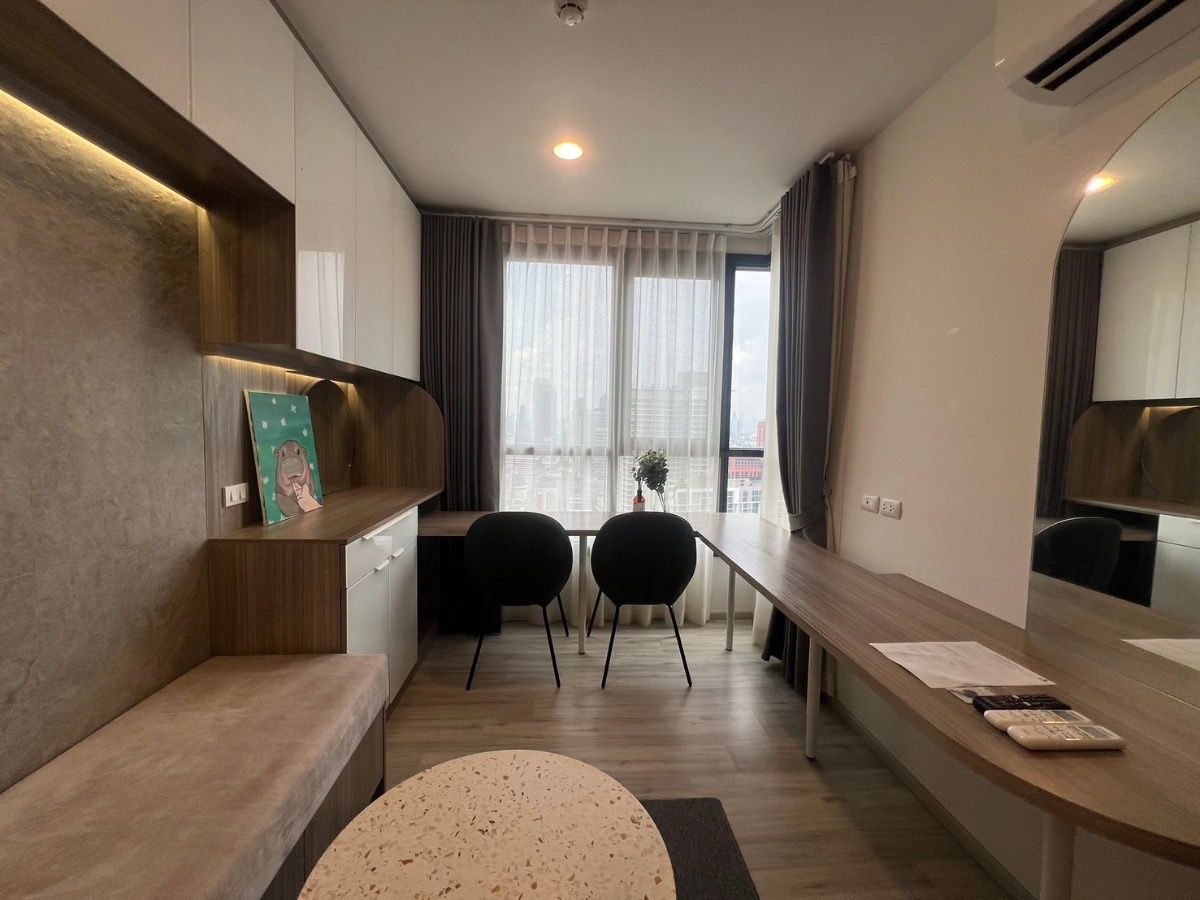 P1022 ให้เช่าคอนโด XT ห้วยขวาง ใกล้ MRT ห้วยขวาง ห้องกว้าง เฟอร์ครบ พร้อมเข้าอยู่ได้ทันที.