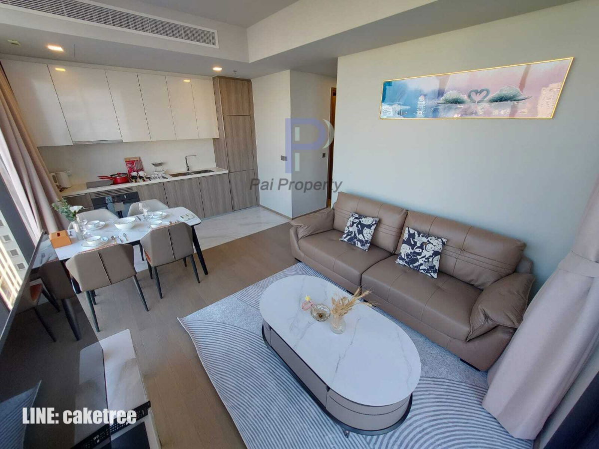 High floor  2Bedroom for rent in Celes Asoke. MRT and BTS interchange. Unit with bathtub. Top luxury condo in the heart of Asoke. セレス・アソークの高層階