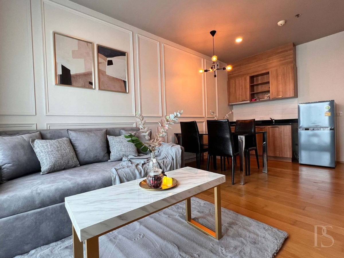 Hive                      Sathorn