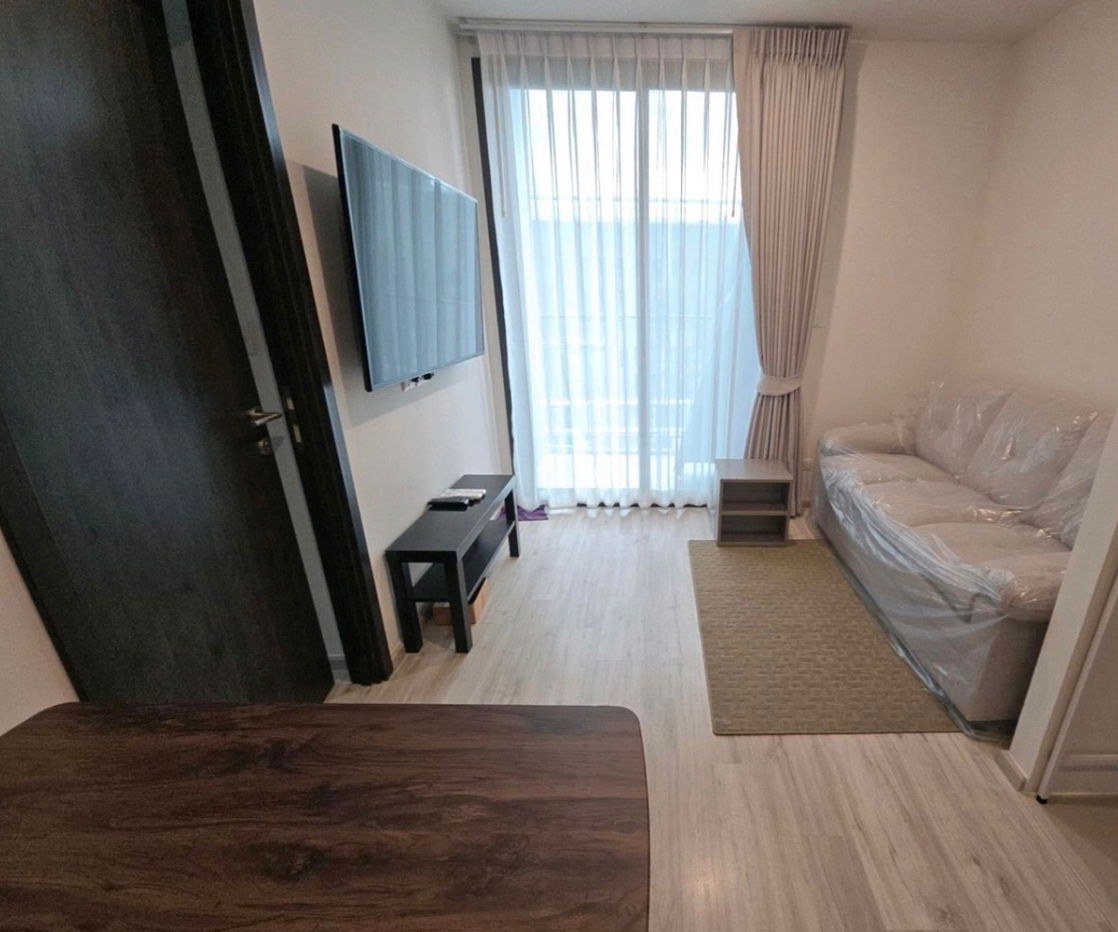 租金：XT Huai Khwang 2房，漂亮，便宜，位置好，准备入住，靠近MRT Huai Khwang。