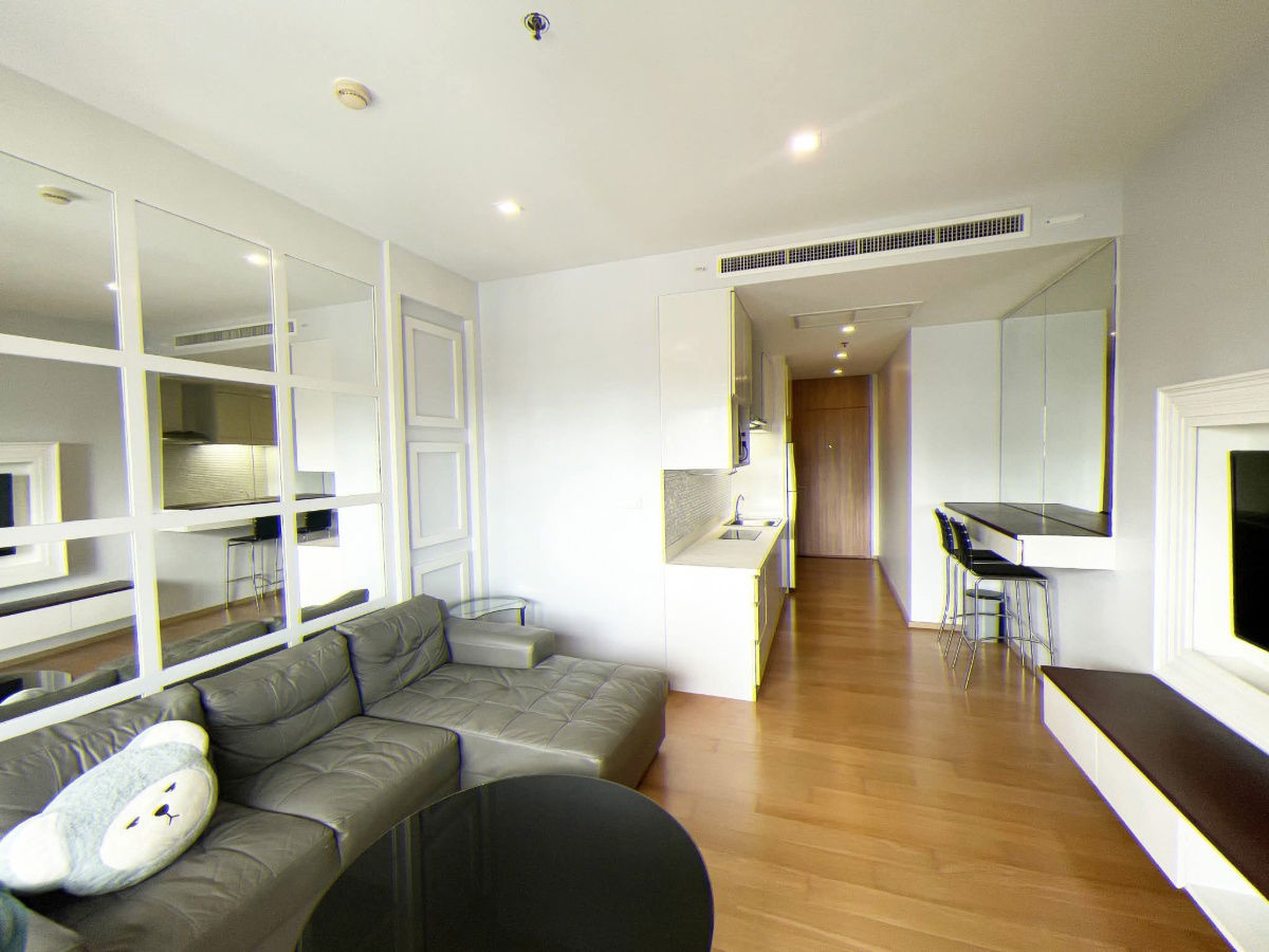 For Rent NOBLE REVENT PHAYATHAI Line ID: @condobkk (with @)