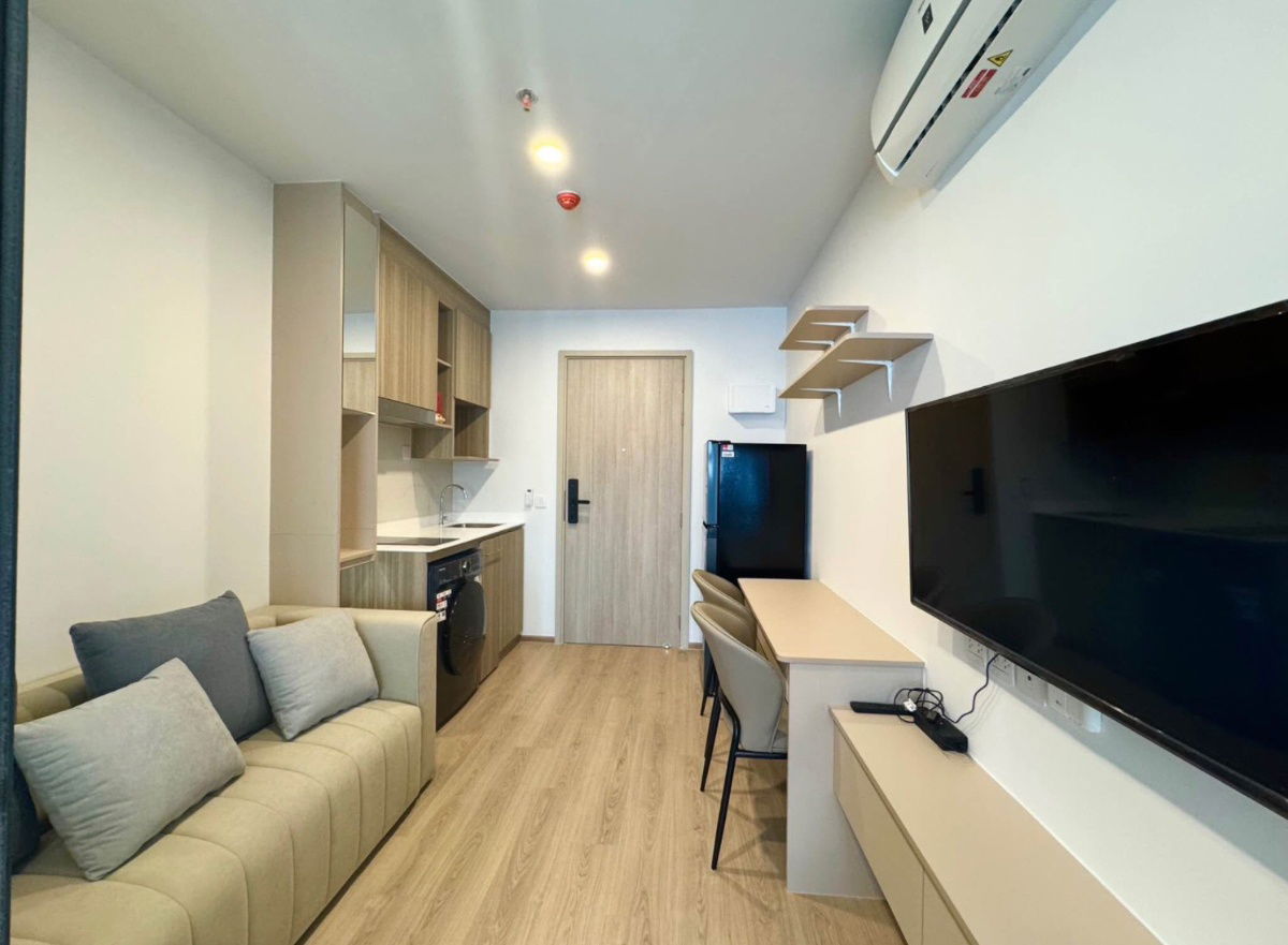 Life Rama 4              - Asoke