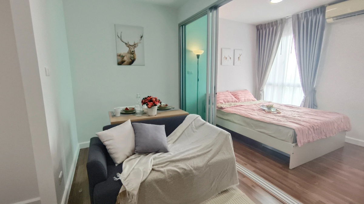 For Rent: A Space Me Rattanathibet