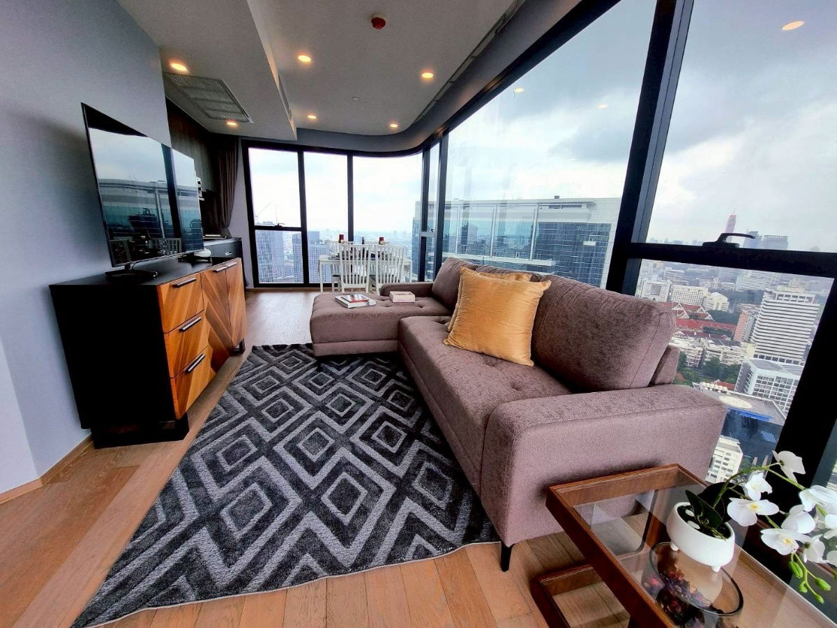 For Rent Ashton Chula-Silom 63 sq m. 2 beds, high floor, beautiful view, fully furnished, 65,000 baht