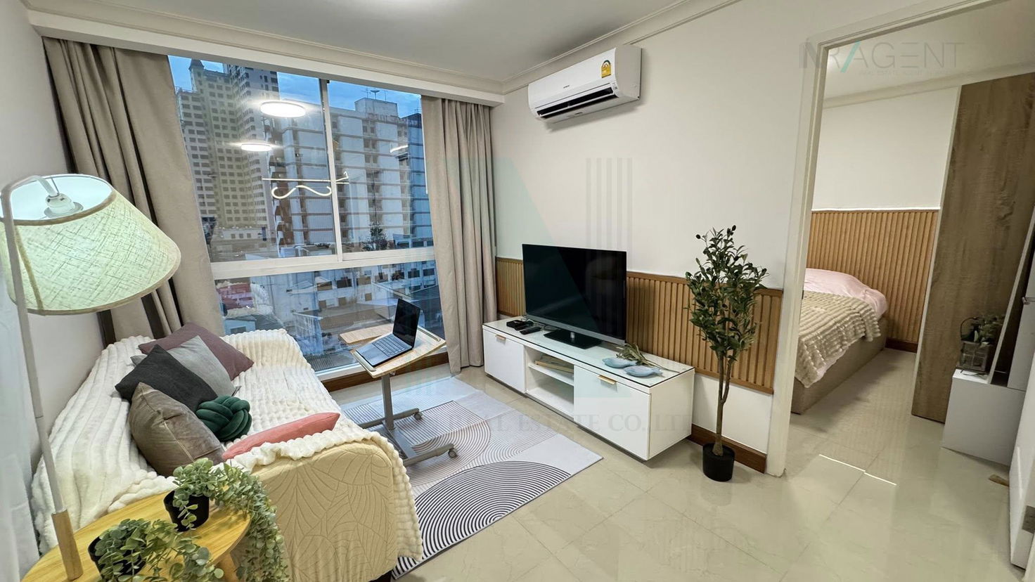 ให้เช่าคอนโด CHATEAU IN TOWN PHAHOLYOTHIN 11 อาคาร 1 ชั้น 8,1 ห้องนอน ขนาดห้อง 45 ตรม.