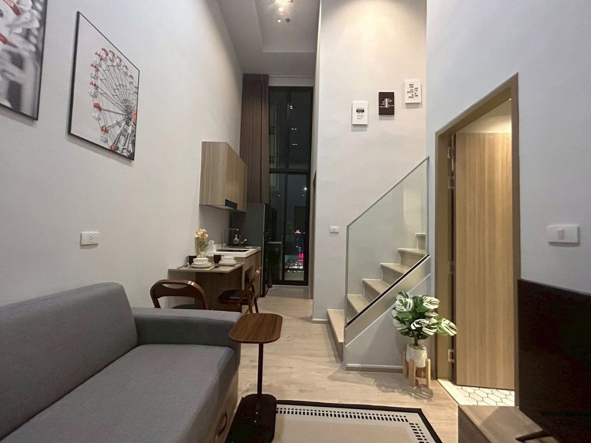 Altitude Unicorn Sathorn - Thapra