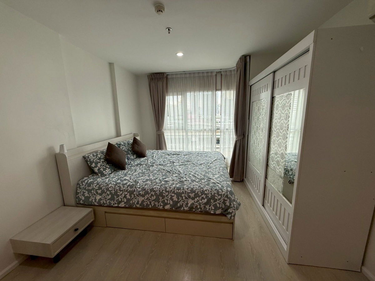 เช่า: คอนโด Aspire พระราม 9 ใกล้ MRT พระราม 9 *ห้องใหญ่* ที่ Line: @homefinder