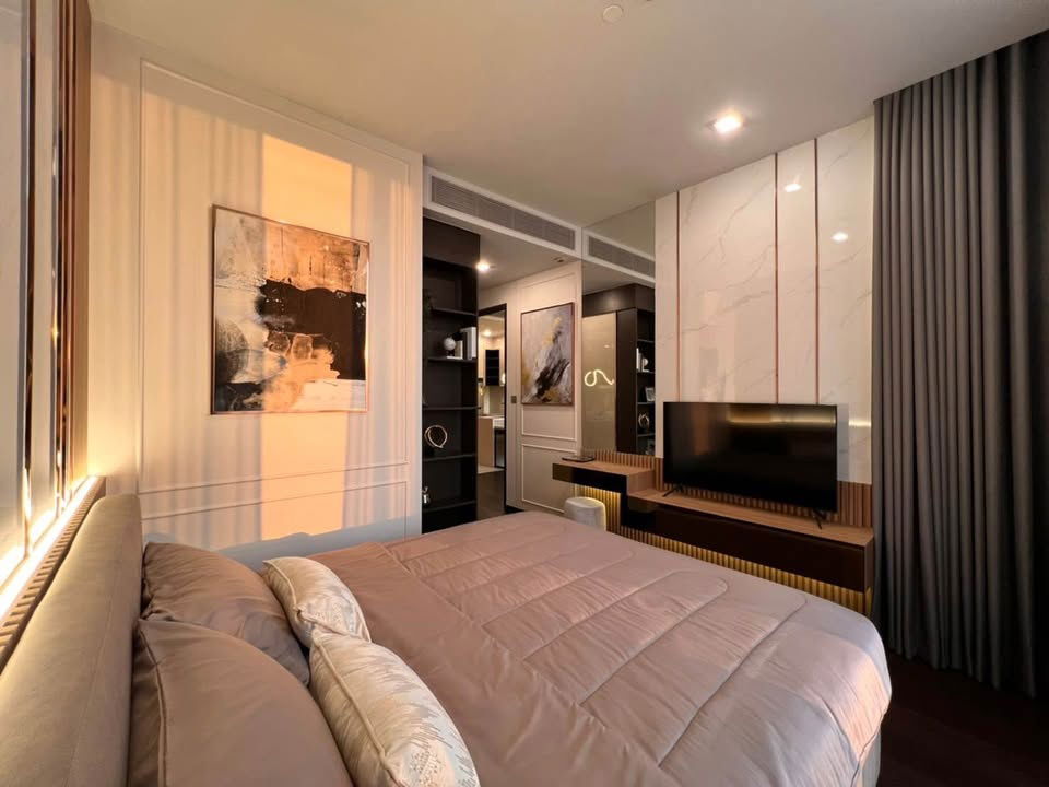 LAVIQ Sukhumvit 57 (BTS Thong Lor)