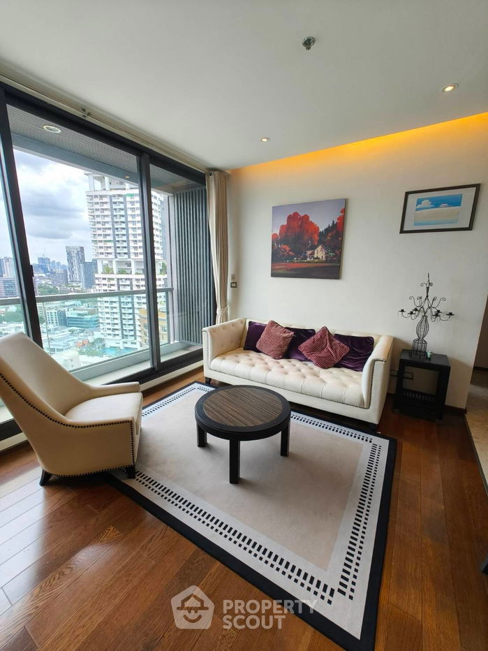 2-BR Condo at The Address Sukhumvit 28 near BTS Phrom Phong (ID 1586504)