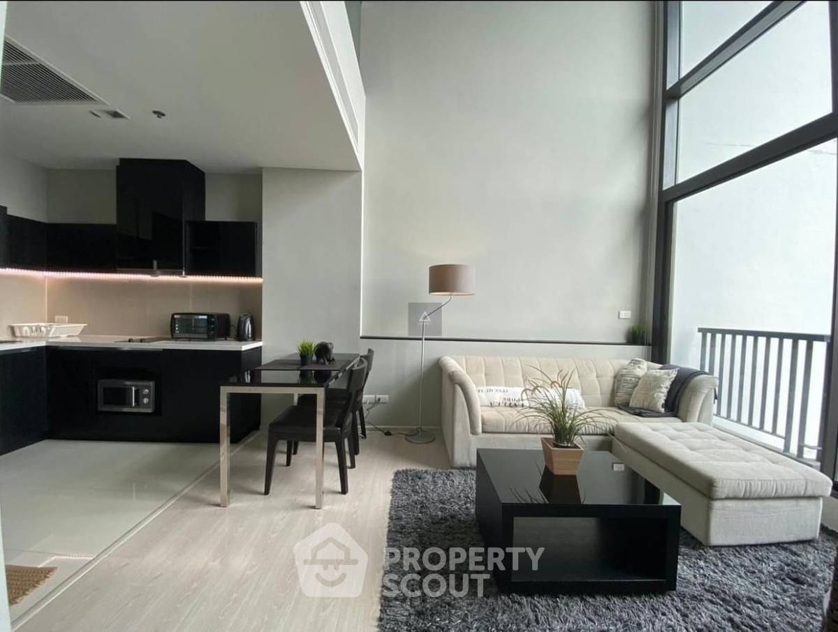 1-BR Condo at Rhythm Sukhumvit 44/1 near BTS Phra Khanong (ID 1913549)