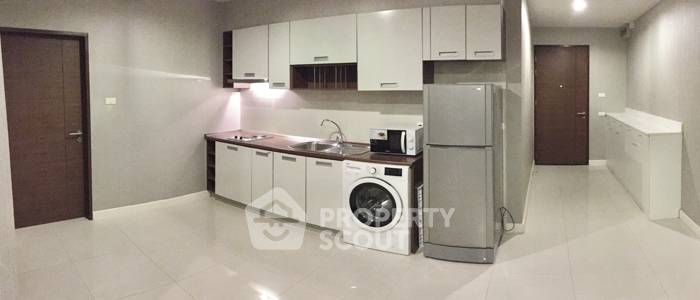 1-BR Condo at Sukhumvit City Resort Condominium near BTS Nana (ID 511105)