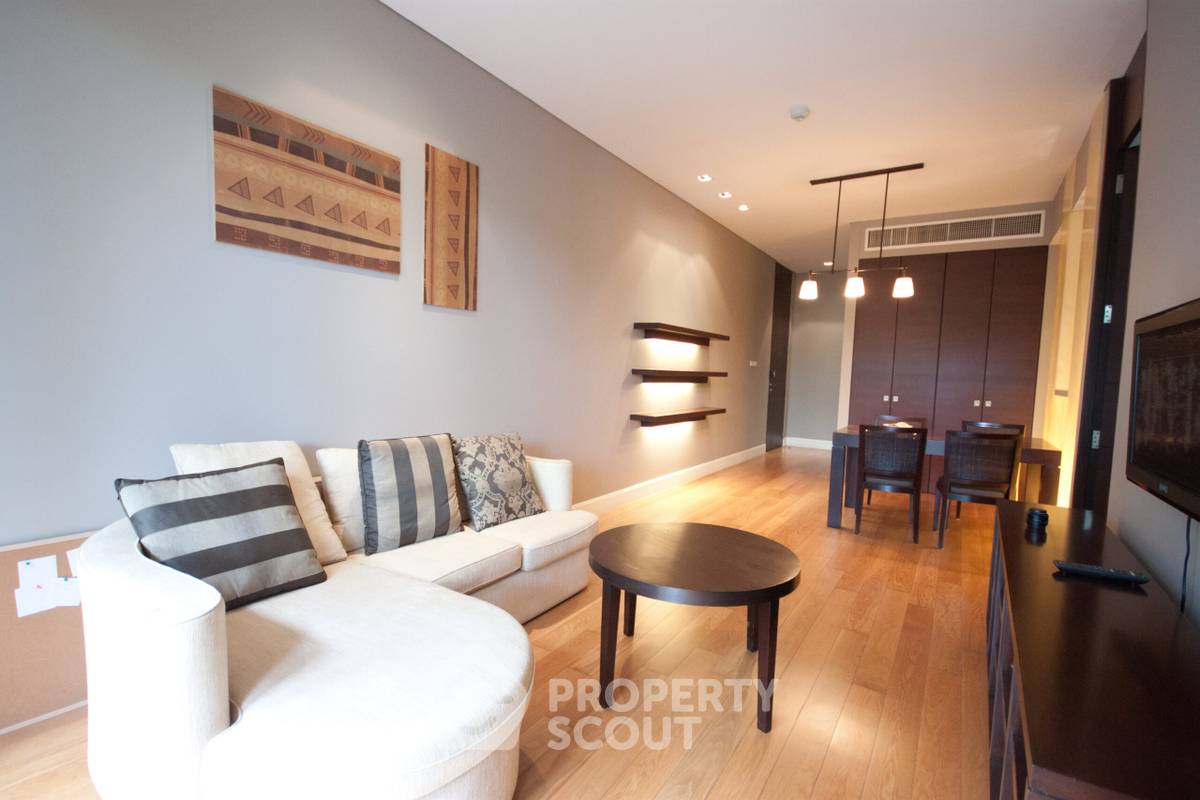 1-BR Condo at Vincente Sukhumvit 49 Condominium near BTS Phrom Phong (ID 631071)