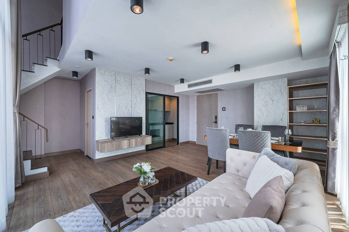 2-BR Condo at The Unique Sukhumvit 62/1 near BTS Bang Chak (ID 2089937)