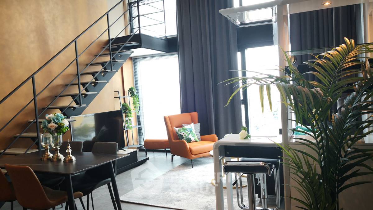 2-BR Condo at The Lofts Silom near BTS Surasak (ID 2141706)