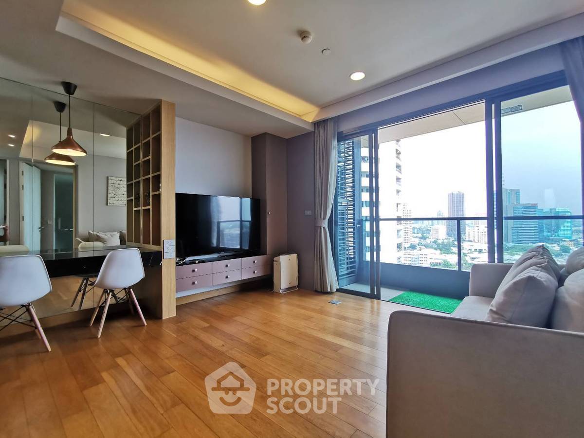 2-BR Condo at The Lumpini 24 near BTS Phrom Phong (ID 567261)