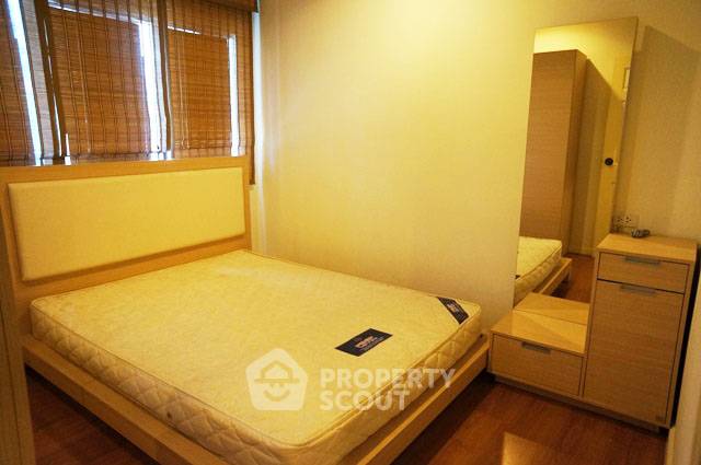 2-BR Condo at Grand Park View Asoke near MRT Sukhumvit (ID 884563)