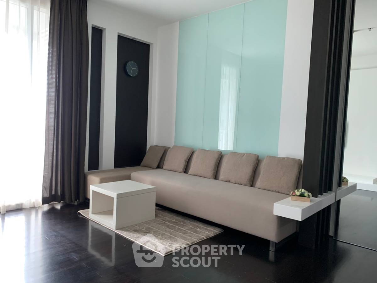2-BR Condo at 39 By Sansiri near BTS Phrom Phong (ID 449950)