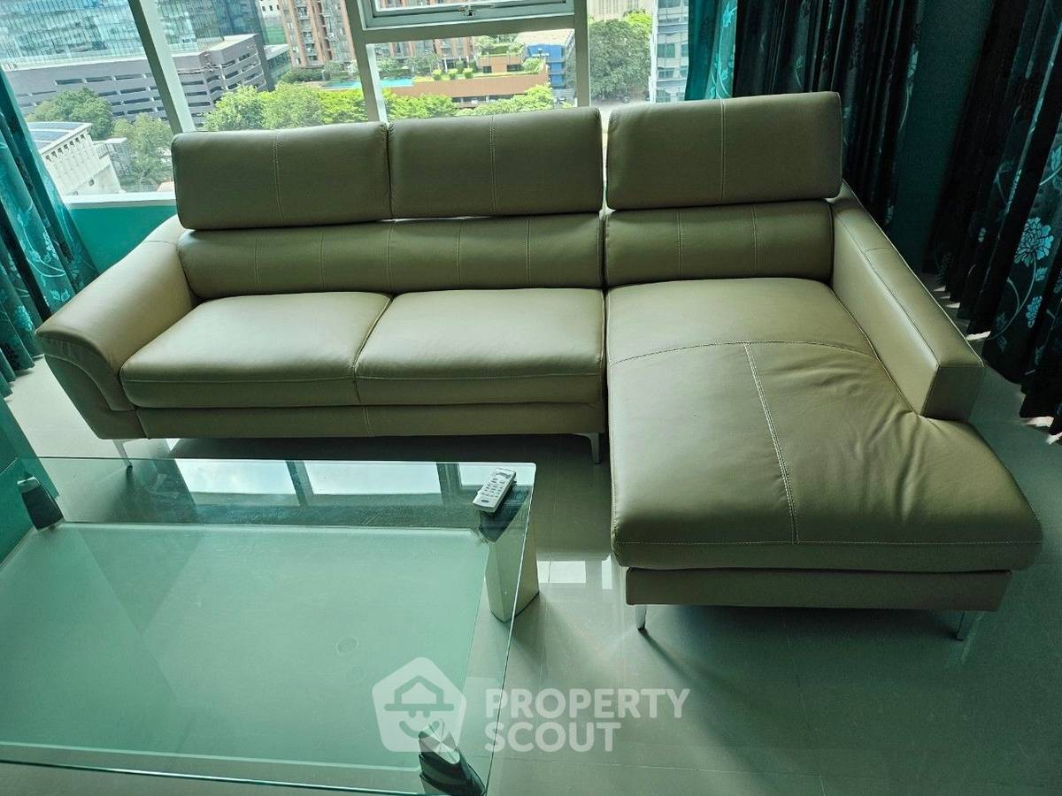2-BR Condo at Sukhumvit Living Town near MRT Phetchaburi (ID 510202)