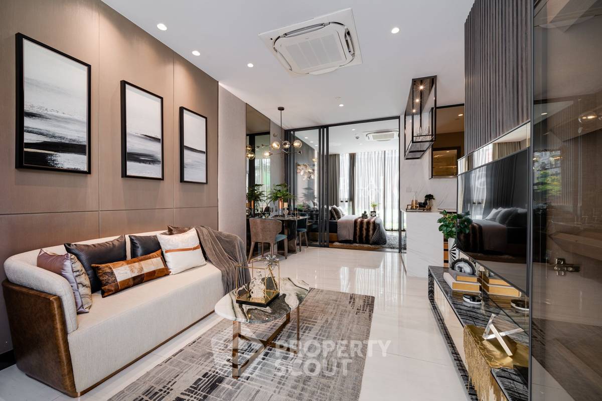 2-BR Condo at Supalai Icon Sathon near MRT Si Lom (ID 2141709)