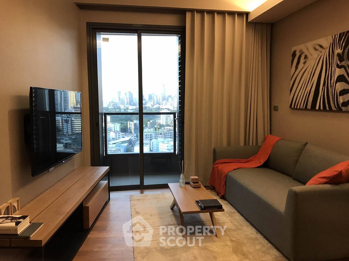The Lumpini 24 两卧室公寓，靠近 BTS Phrom Phong (ID 882848)