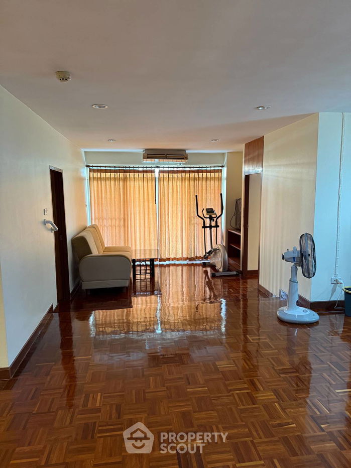 2-BR Condo at The Heritage Condominium near BTS Nana (ID 2066954)