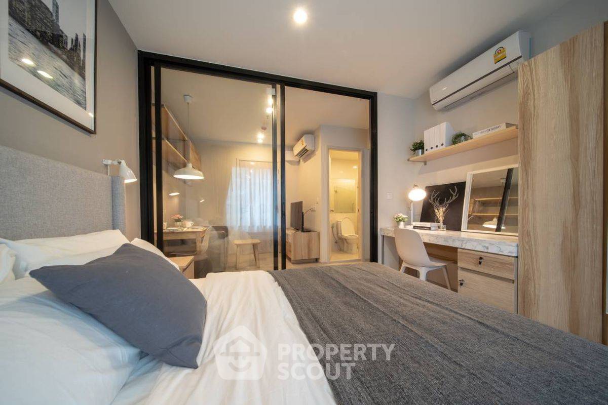 1-BR Condo at Life Asoke near ARL Makkasan (ID 2188682)