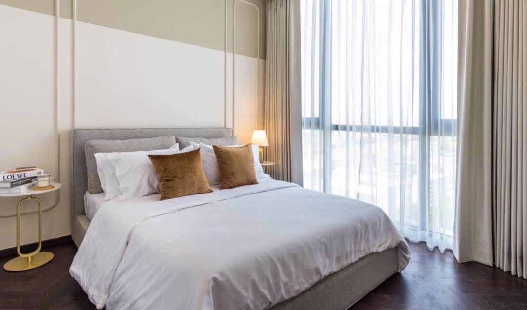 အောင်တိုင် ကိုတော့ မျှော်လင့်ပါတယ်။