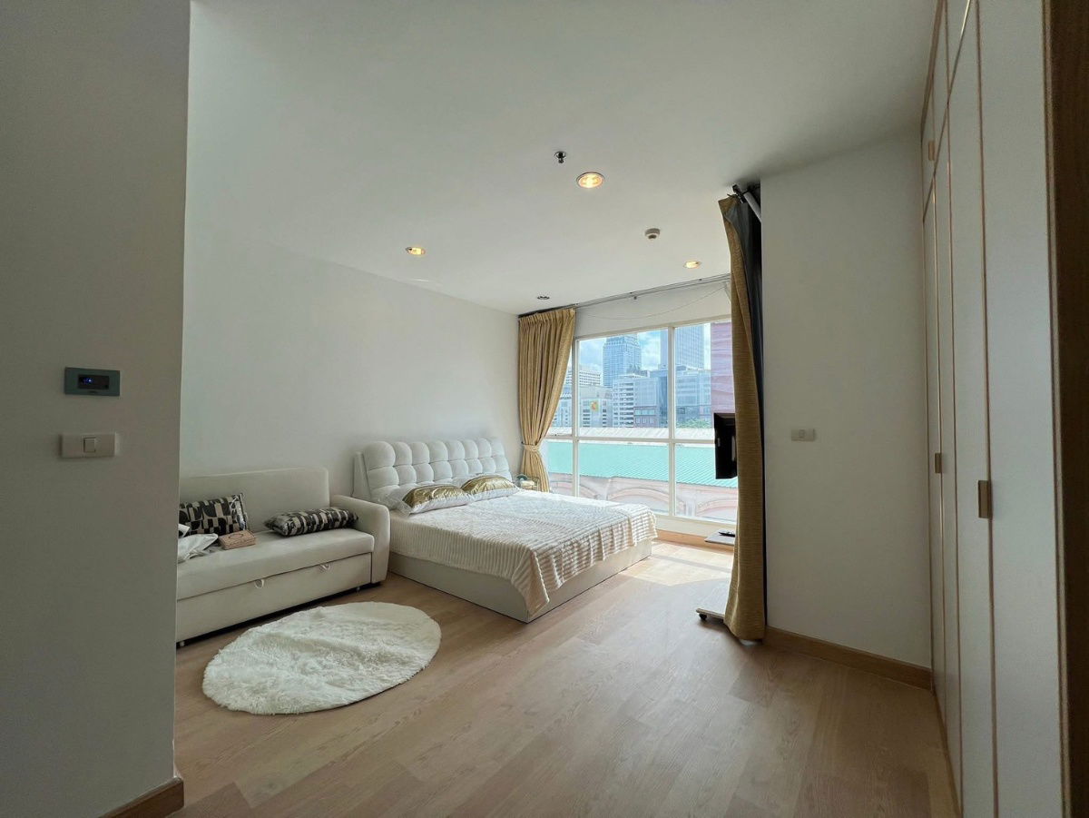 The Address Chidlom (Near BTS Chid Lom)