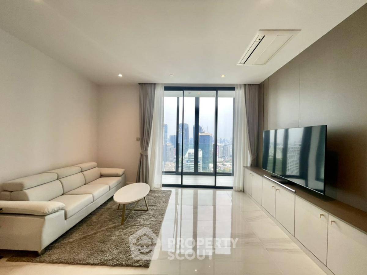 3-BR Condo at Supalai Icon Sathon near MRT Si Lom (ID 2046874)