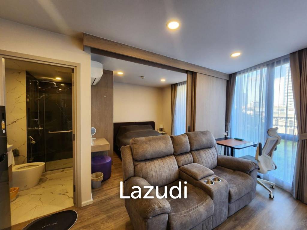 1 Bed 1 Bath 30 SQ.M The Teak Sathorn-Lumpini