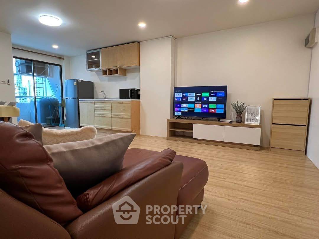 2-BR Condo at Pratunam Prestige Condominium near BTS Phaya Thai (ID 2101699)