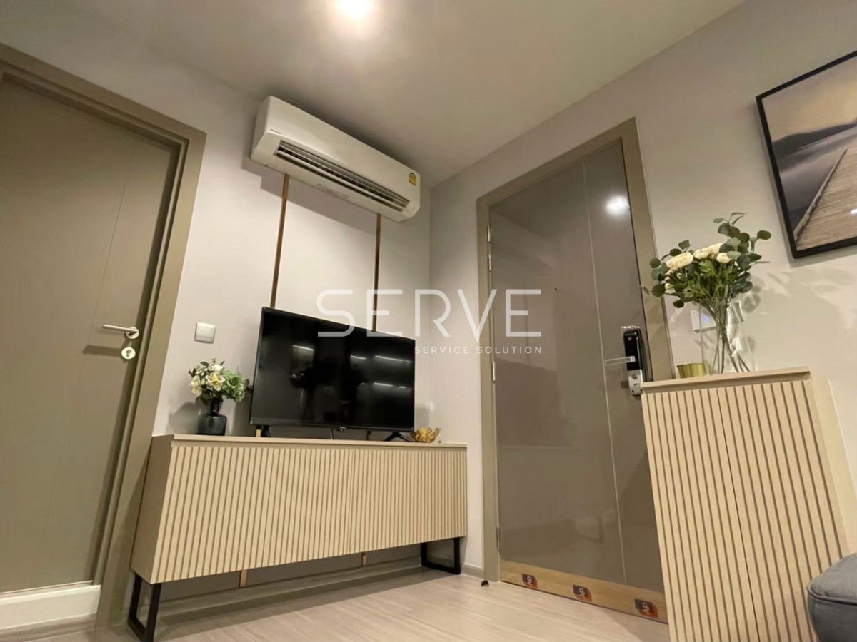 1 Bed Luxury Room Fully furnished Condo High Rise Good Location Close to MRT Rama 9  @ Life Asoke - Rama 9