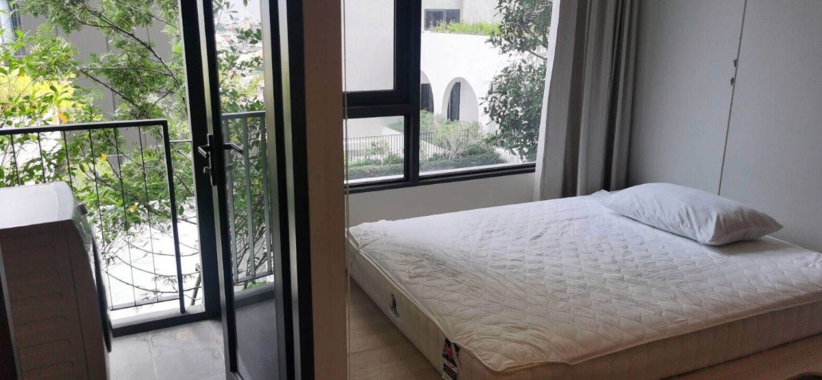 Reference Sathorn - Wongwianyai