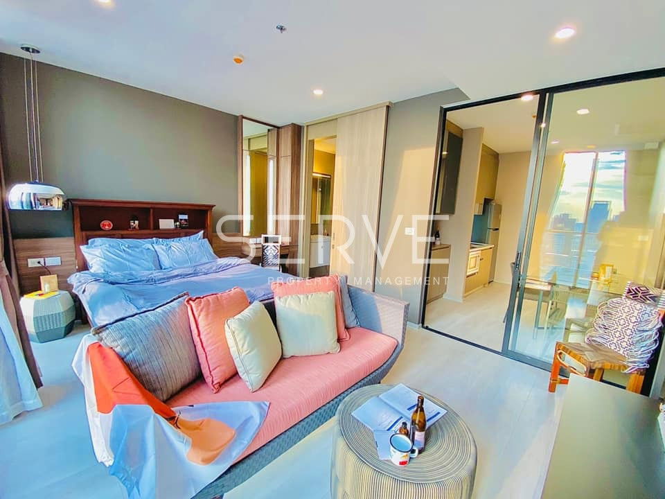 Studio with City View of Bangkok, Next to BTS Phloen Chit & Central Embassy at Noble Ploenchit Condo  / For Rent