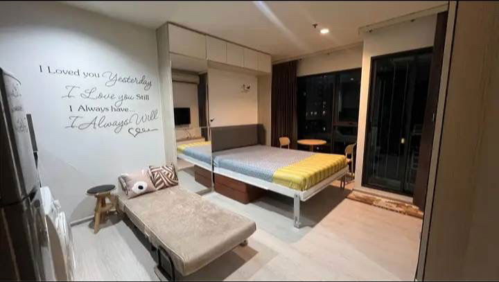 P1066 Condo for rent Rhythm Asoke , good location near MRT, beautifully decorated room with washing machine, super special price.