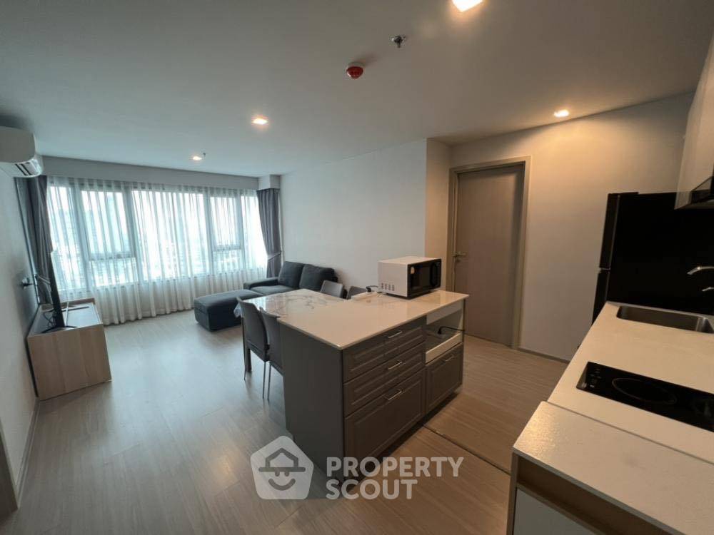 2-BR Condo at Life Ladprao near BTS Ha Yaek Lat Phrao (ID 2178001)