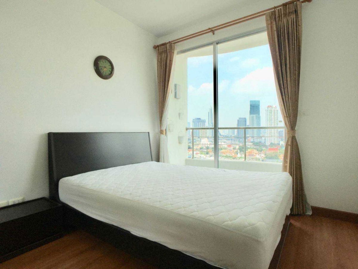 Supalai River.                 Place