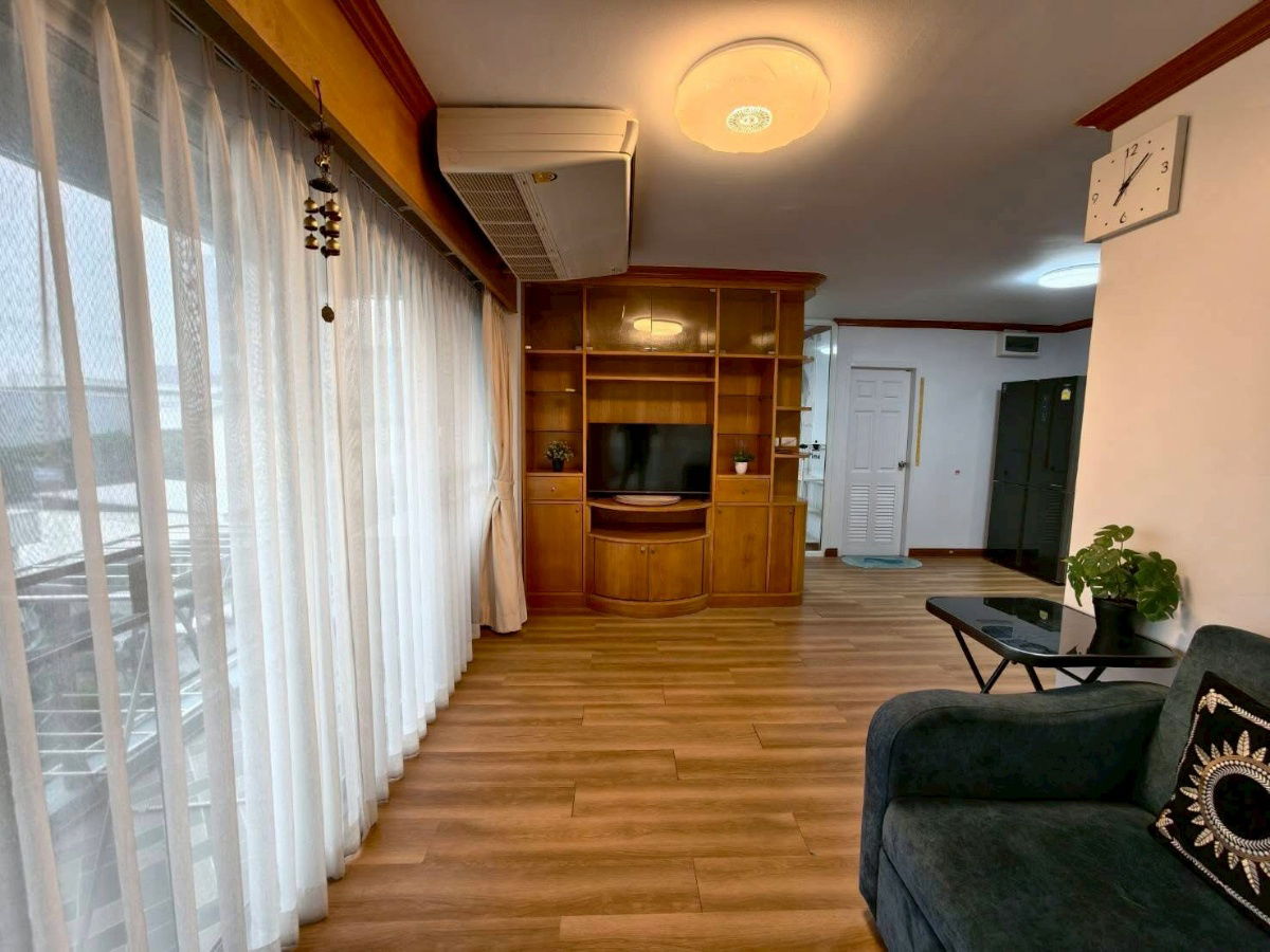 The Parkland                      Bangna