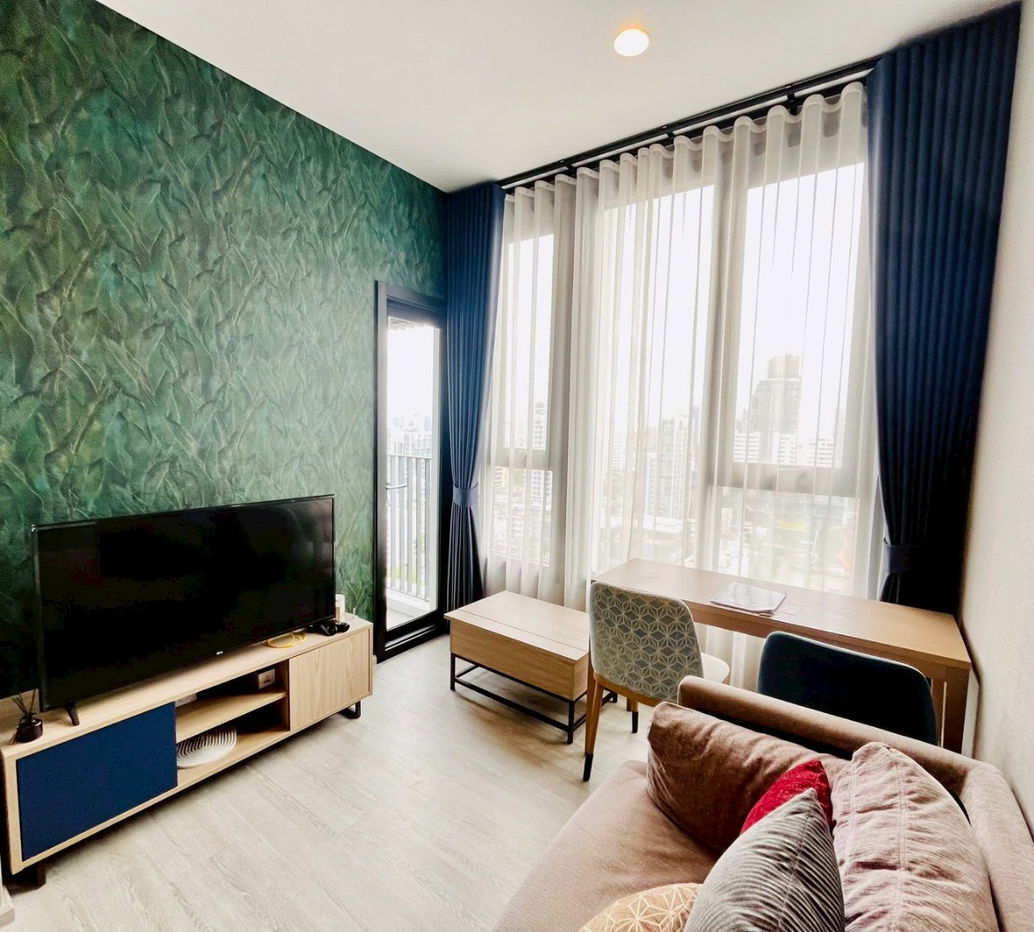 XT                            EKKAMAI