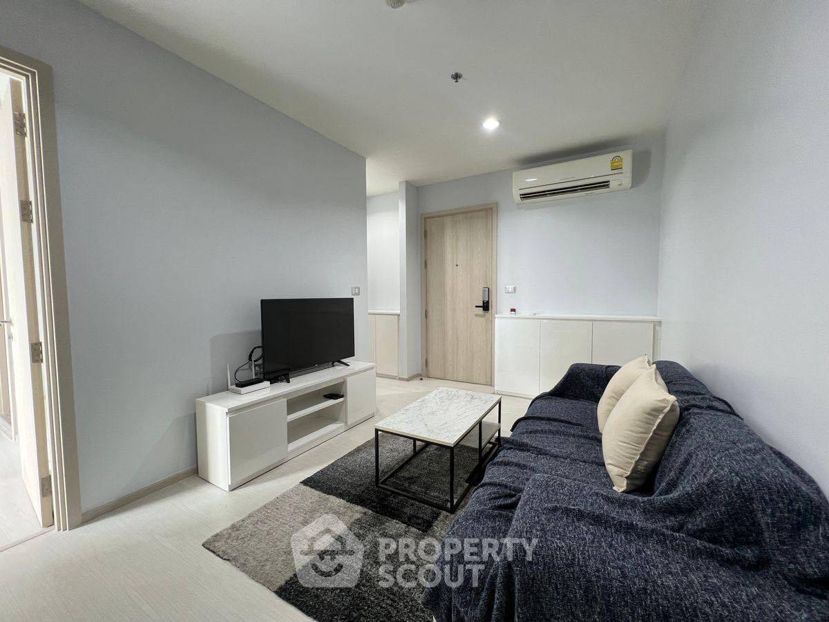 1-BR Condo at Rhythm Sukhumvit 42 near BTS Ekkamai (ID 2193266)