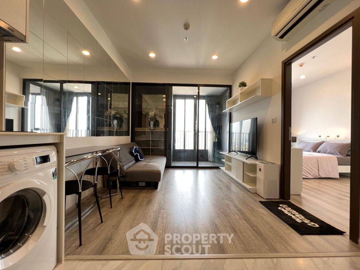 1-BR Condo at Ideo Mobi Asoke near MRT Phetchaburi (ID 2203300)