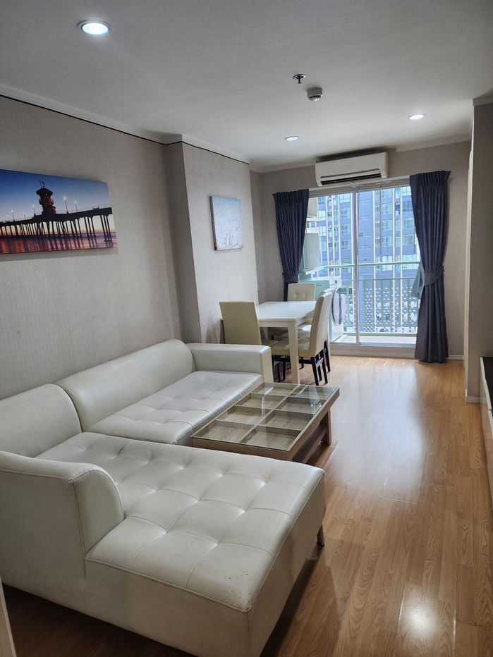 Lumpini place            Srinakarin