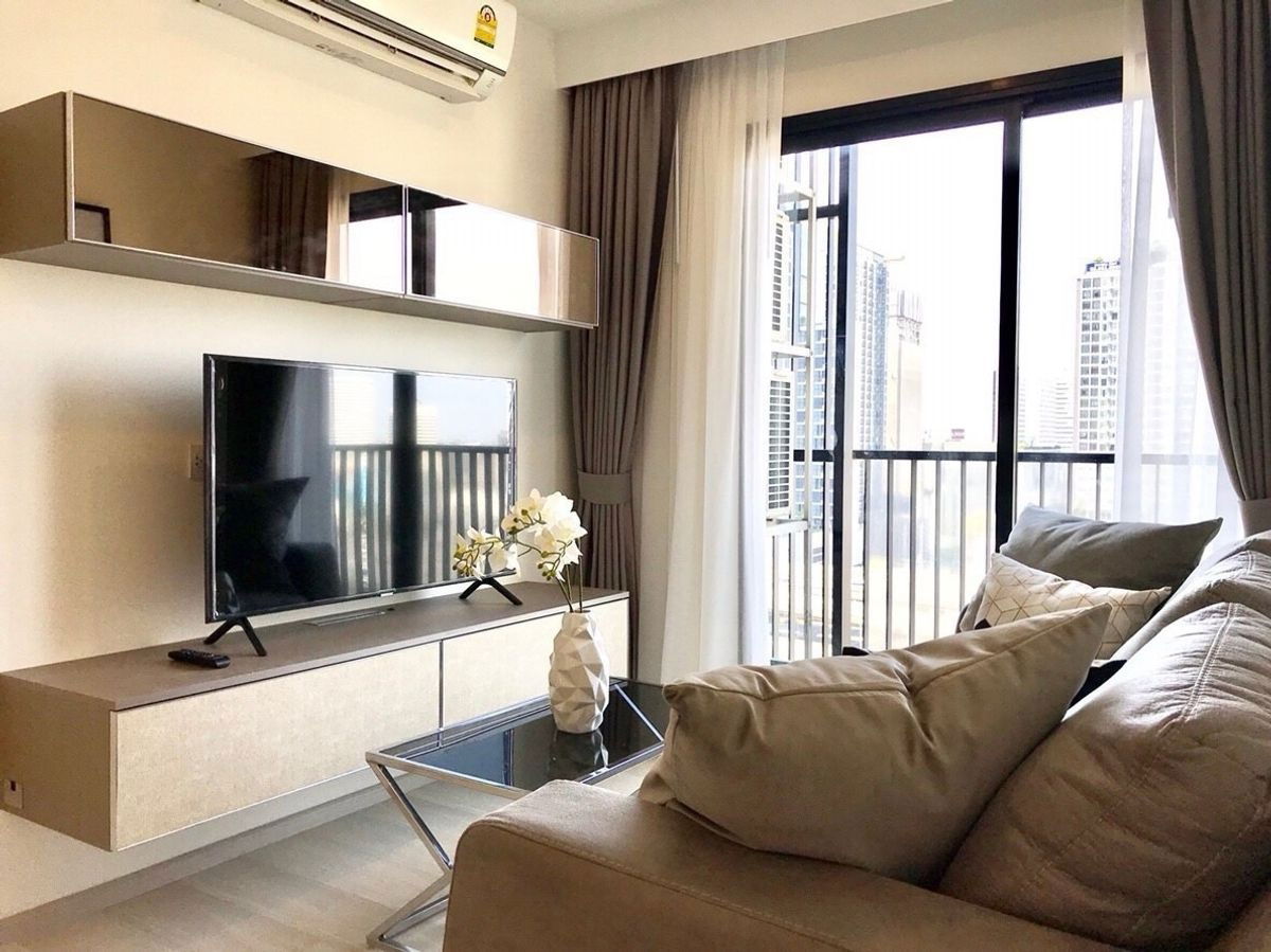 Life Asoke, 2 bedrooms, 2 bathrooms